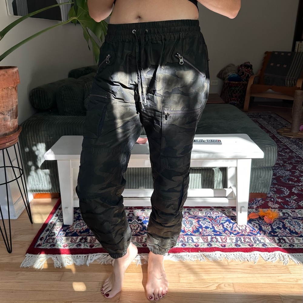 Blanc Noir Dark Camouflage Joggers